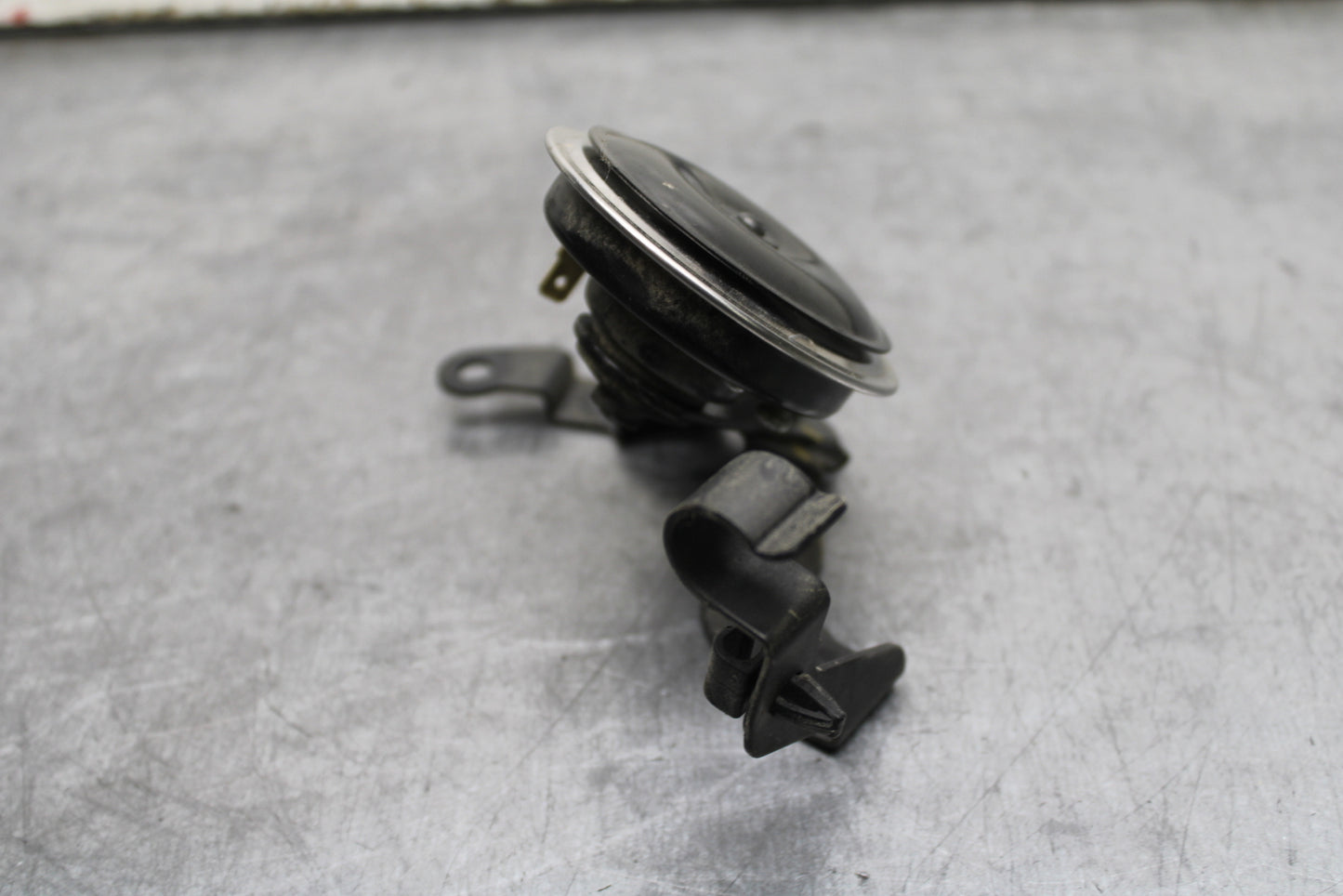 24 KAWASAKI NINJA 500 ABS HORN SIGNAL BB730