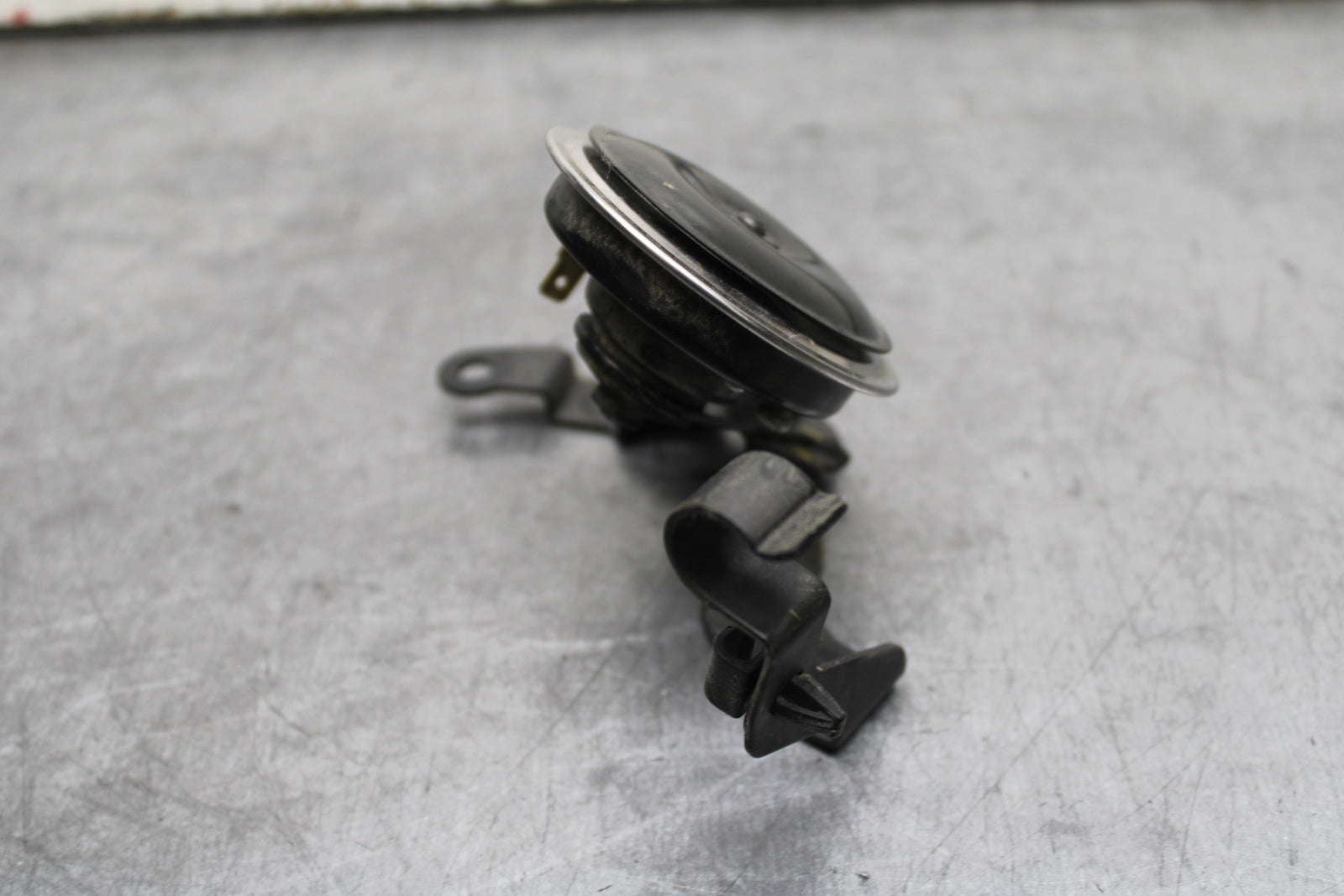 24 KAWASAKI NINJA 500 ABS HORN SIGNAL BB730