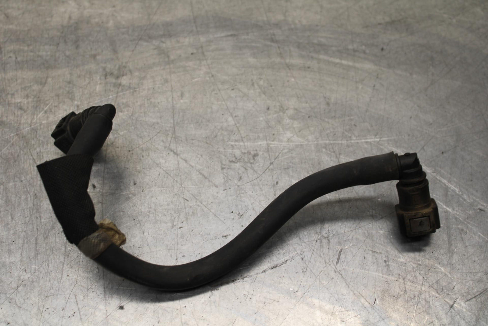 03-08 KAWASAKI VULCAN 1600 FUEL HOSE BB616