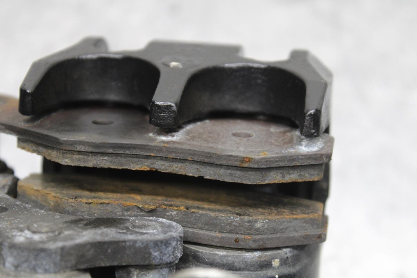 15-16 KAWASAKI EX300 REAR BACK BRAKE CALIPER W MOUNT BRACKET BB635