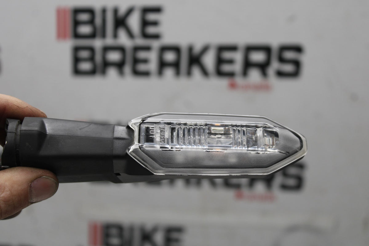 24-25 KAWASAKI NINJA ZX6R REAR LEFT RIGHT TURN SIGNALS LIGHT INDICATORS BB939