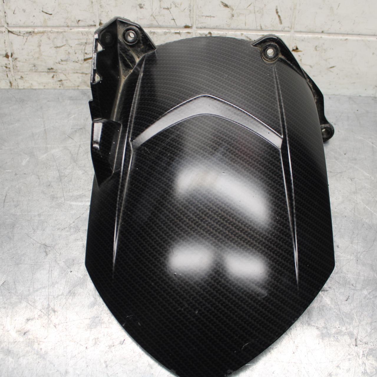 2007 Yamaha YZF R1 REAR BACK WHEEL TIRE HUGGER FENDER 4C8-21650-00-00 BB575