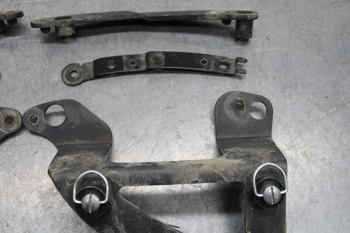 16-17 KAWASAKI VULCAN S 650 EN650 ABS SADDLEBAG MOUNTING BRACKET MOUNT  BB731