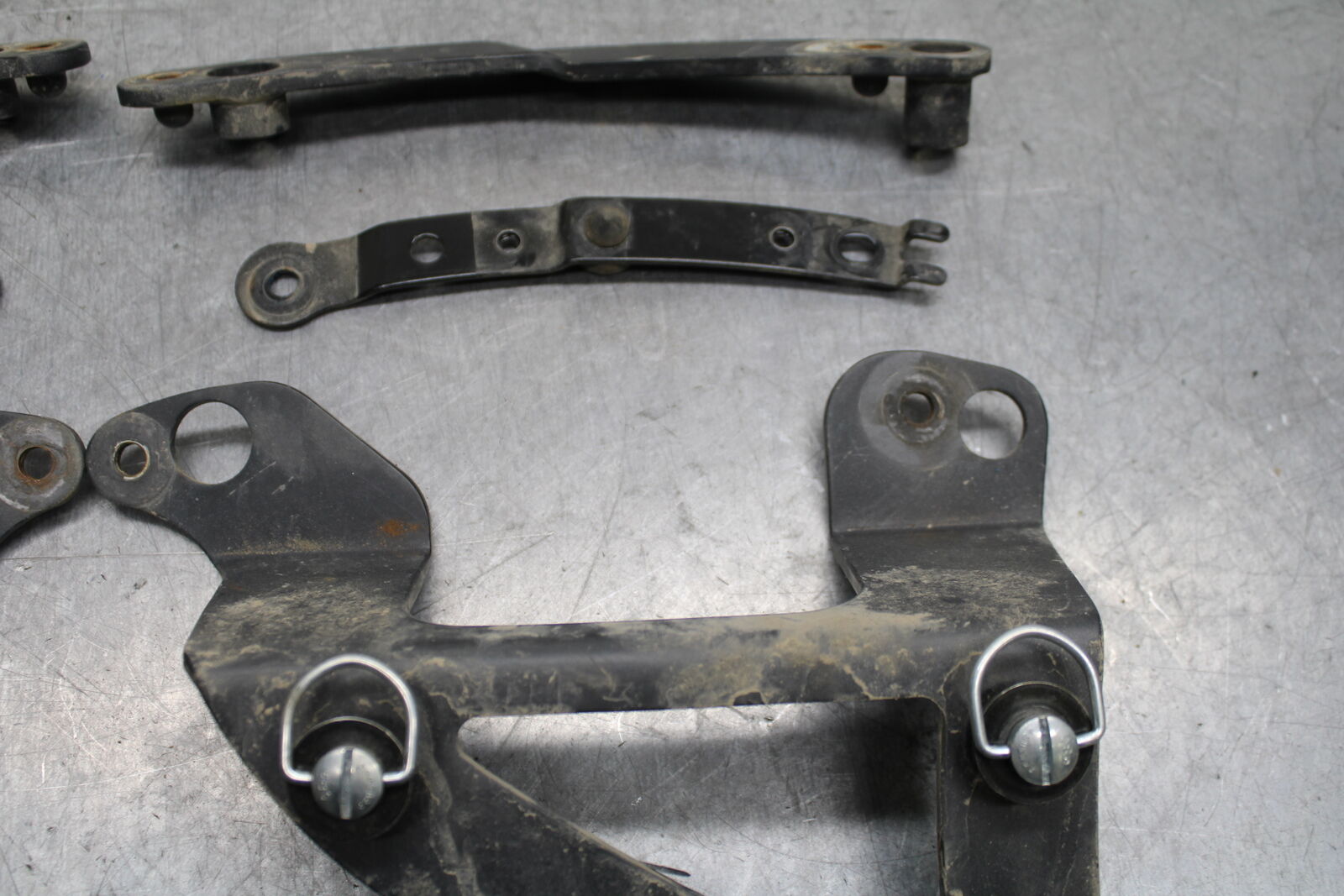 16-17 KAWASAKI VULCAN S 650 EN650 ABS SADDLEBAG MOUNTING BRACKET MOUNT  BB731