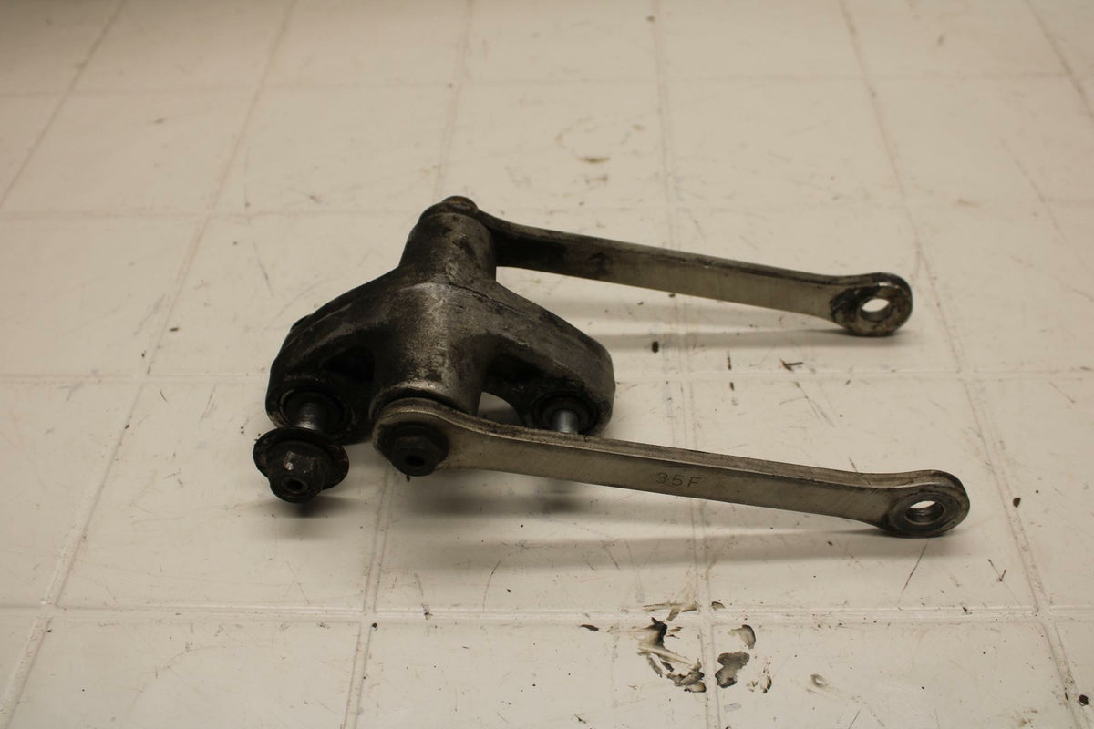 01-02 SUZUKI GSXR1000 REAR DOGBONE SHOCK LINKAGE LINK BB16