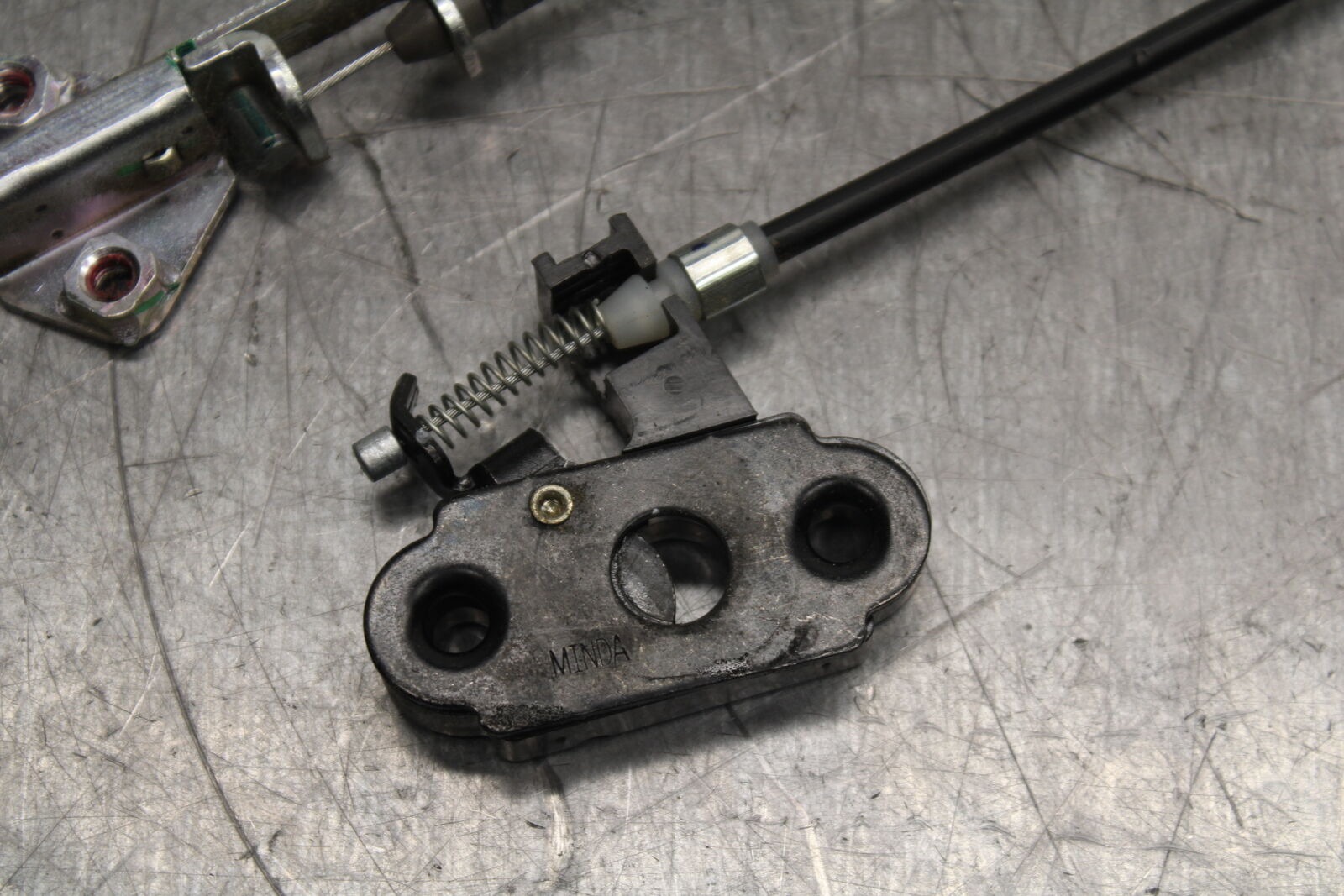 18-23 KAWASAKI NINJA 400 EX400 ABS REAR PASSENGER SEAT LATCH LOCK ASSEMBLY BB747