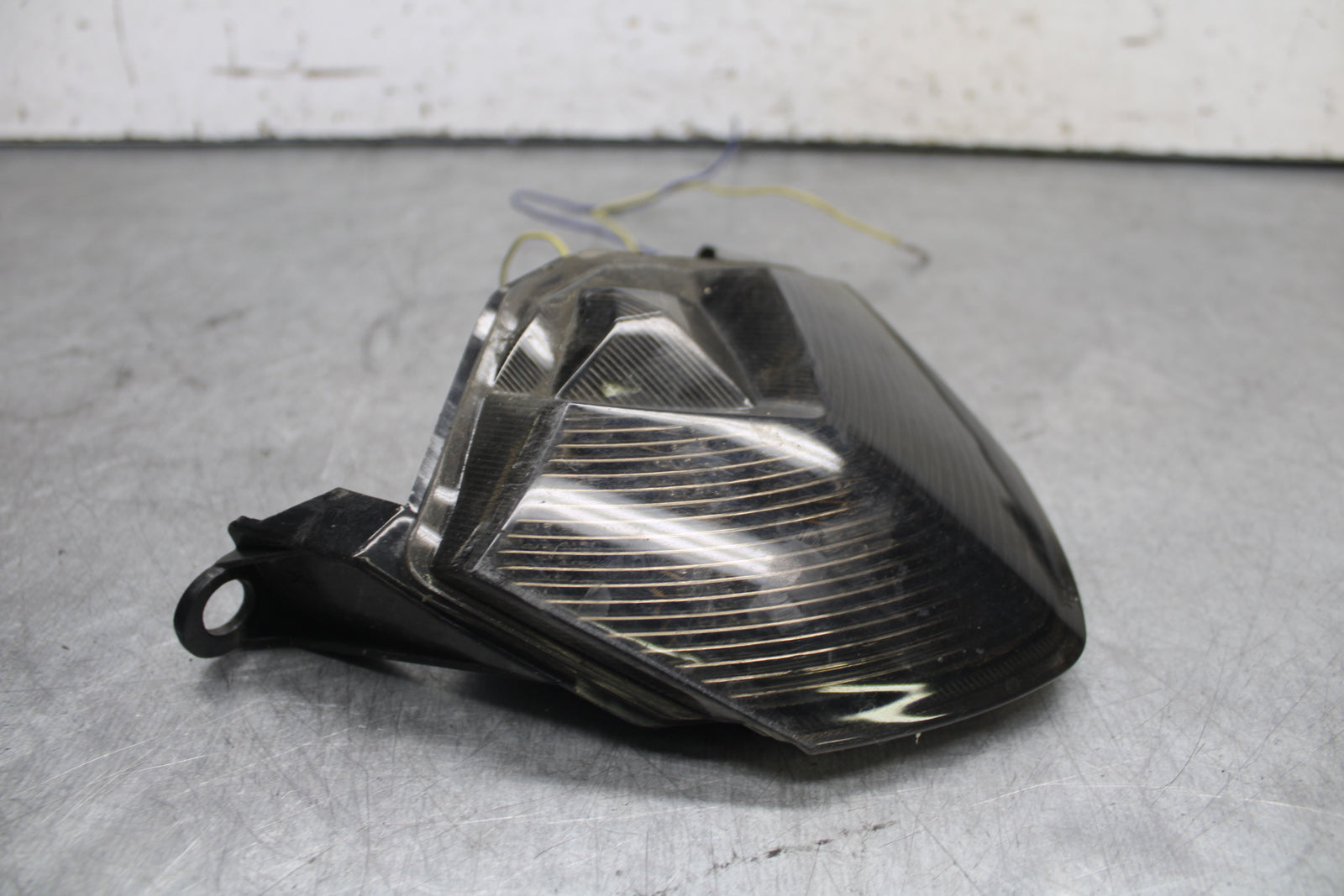 09-12 KAWASAKI NINJA ZX6R AFTERMARKET REAR TAIL TAILLIGHT BACK BRAKE LIGHT BB698