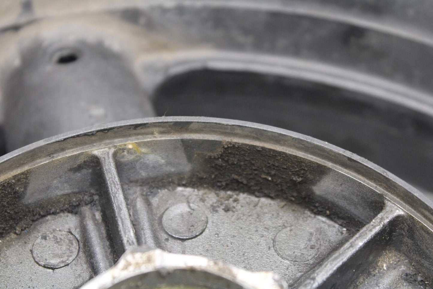 1999 Suzuki GSXR600 REAR WHEEL AND ROTOR BACK BRAKE DISC BB608