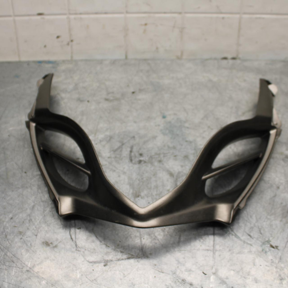 09-16 SUZUKI GSXR1000 FRONT CENTER COWL FAIRING BB439