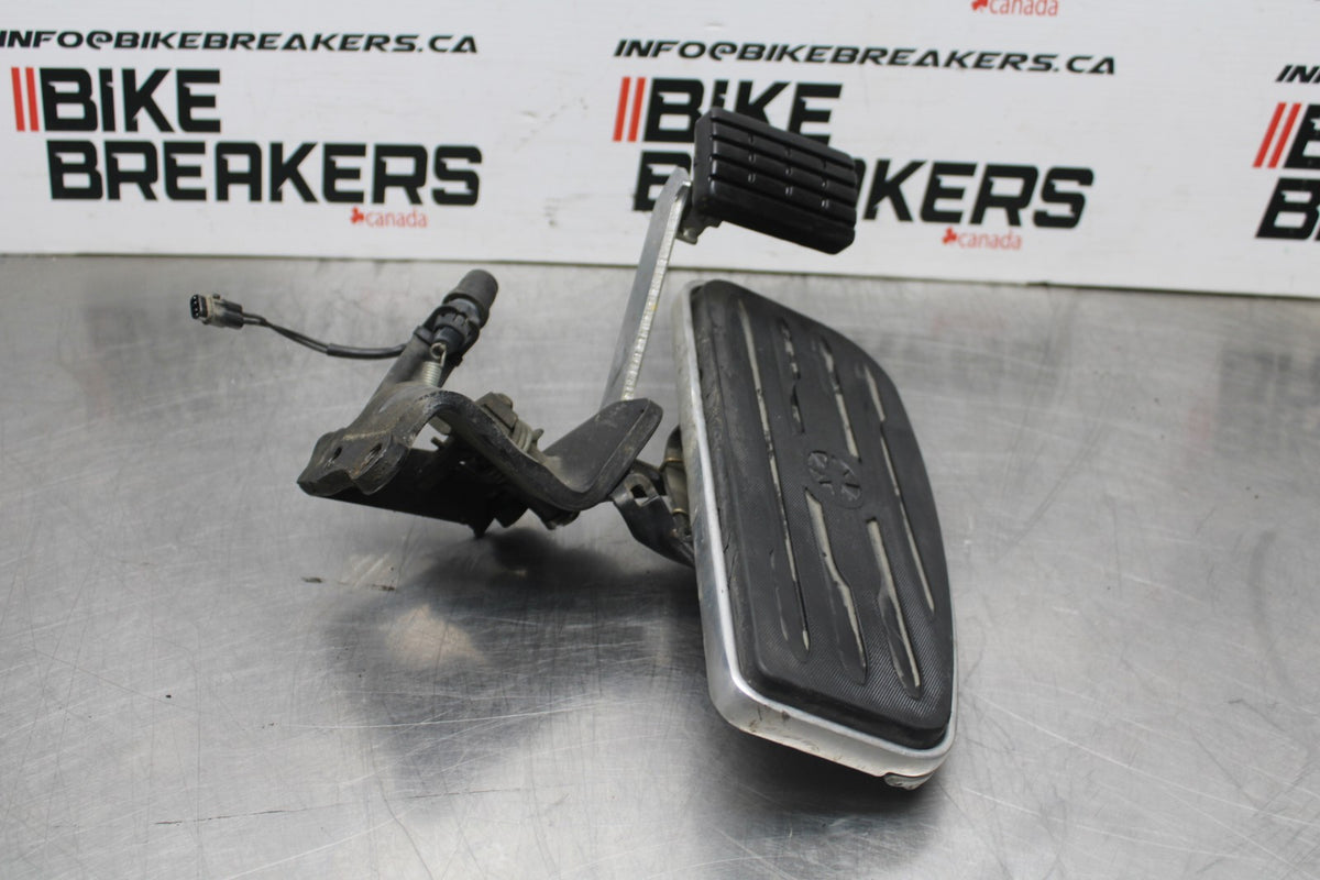 99-09 YAMAHA V STAR 1100 RIGHT FRONT FOOT REST PEG STEP BB853
