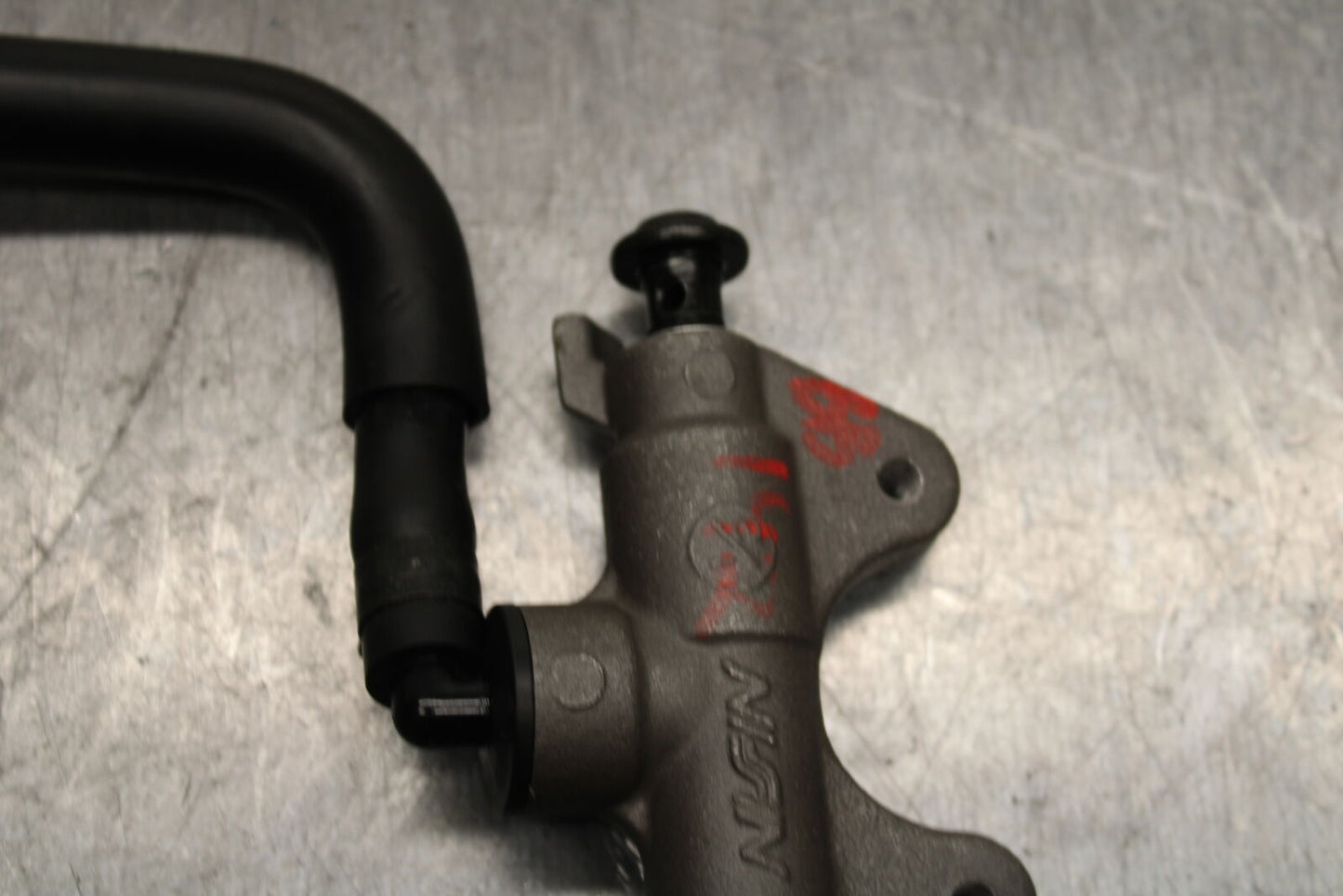 09-14 YAMAHA YZF R1 REAR BACK BRAKE MASTER CYLINDER 14B-2583V-00-00 BB118