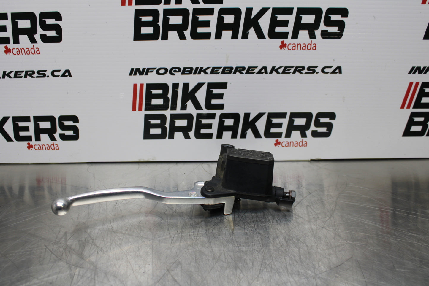 08 MOTO GUZZI BREVA 750 FRONT BRAKE MASTER CYLINDER w/ LEVER BB154