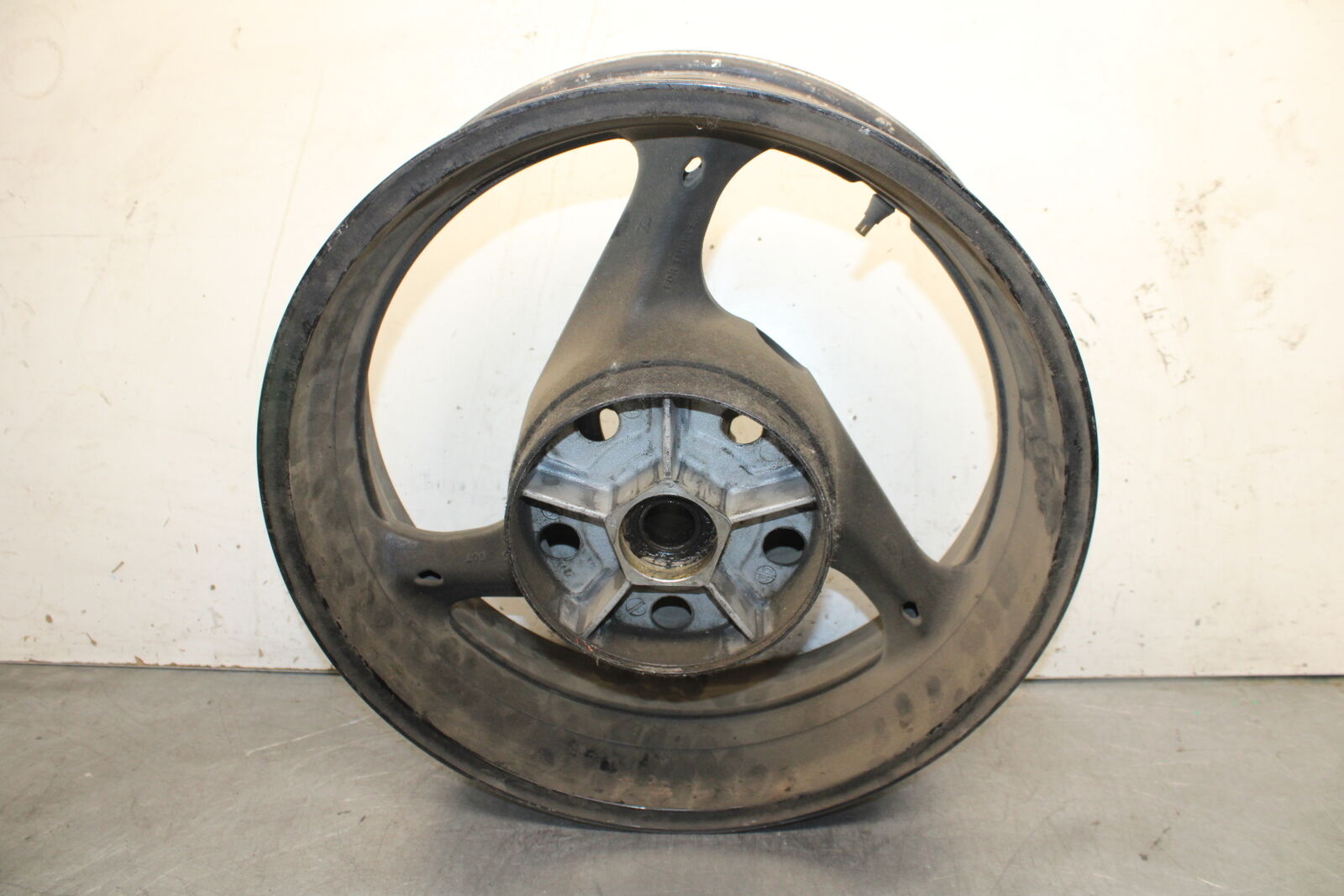 06-07 SUZUKI BANDIT 1200S ABS REAR WHEEL BACK RIM BB50