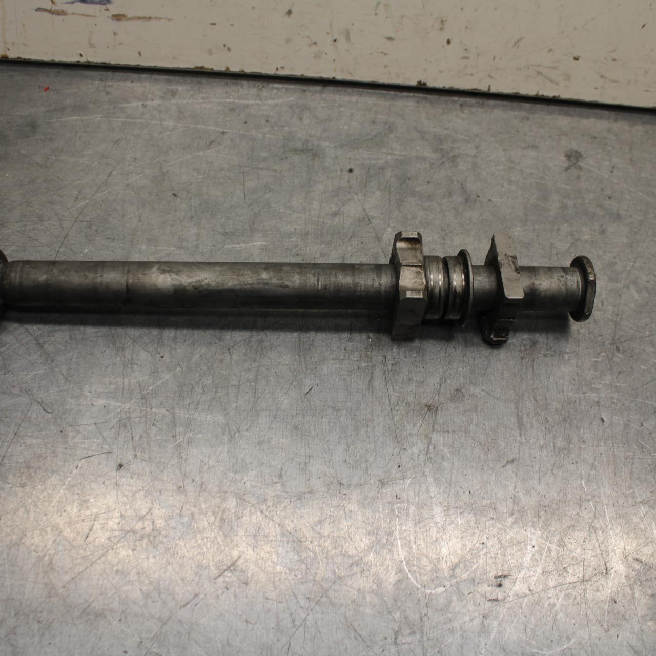 06-07 HONDA CBR1000RR REAR AXLE WHEEL RIM PIVOT BOLT AXEL 42301-MEL-000 BB99