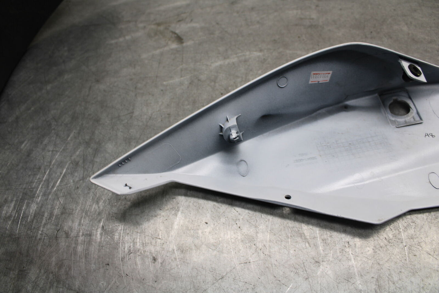 18-23 KAWASAKI NINJA 400 LEFT REAR BACK TAIL FAIRING COWL SHROUD BB660