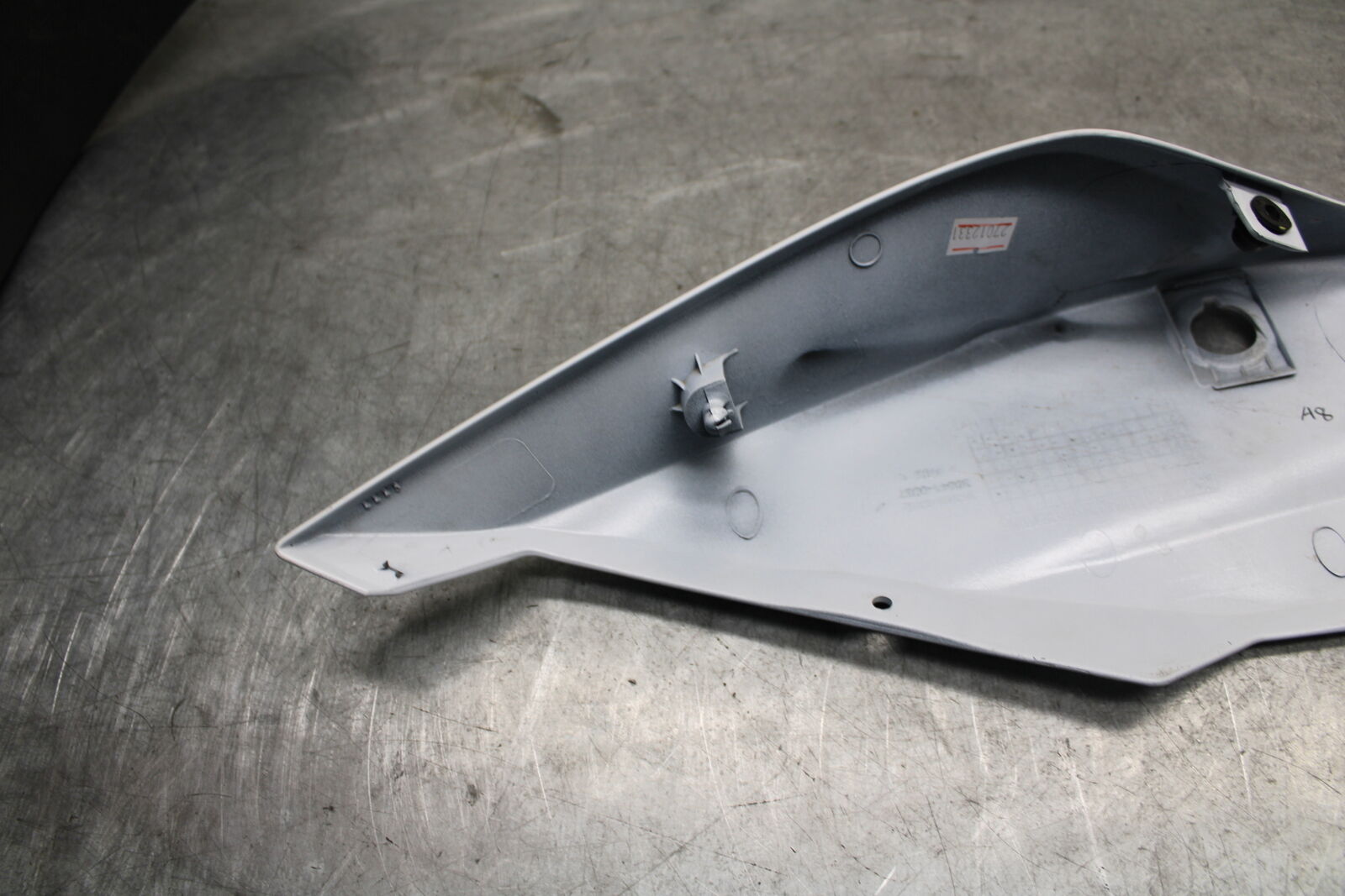 18-23 KAWASAKI NINJA 400 LEFT REAR BACK TAIL FAIRING COWL SHROUD BB660