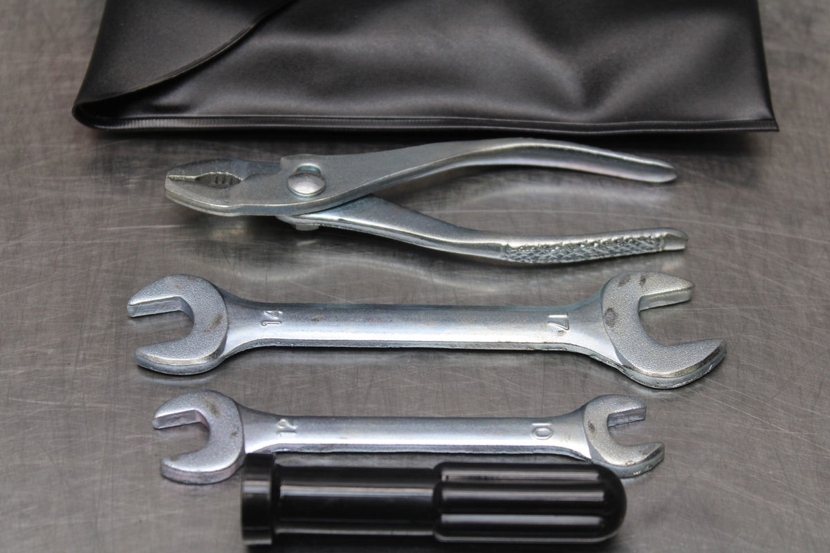 15 SUZUKI BOULEVARD C50 STOCK TOOLS OEM TOOL BAG KIT SET BB775