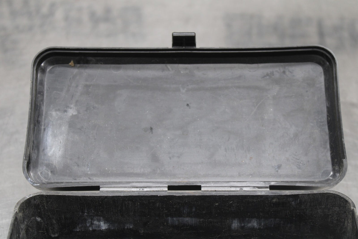 08 KAWASAKI NINJA ZX10R STOCK TOOLS OEM TOOL BOX BB932