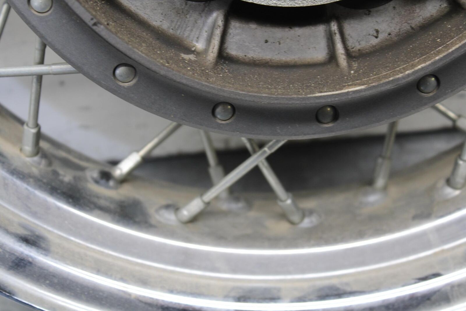 2013 Suzuki Boulevard C50T REAR WHEEL RIM BB625