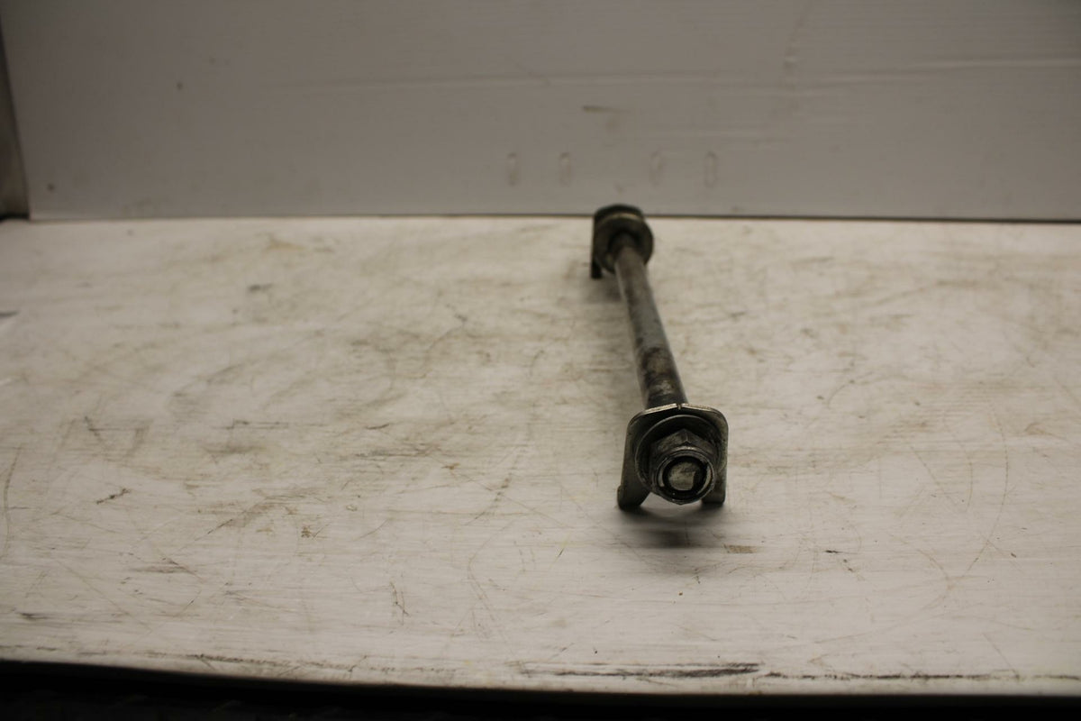 09 YAMAHA FZ6 REAR AXLE BACK WHEEL RIM PIVOT BOLT AXEL BB295