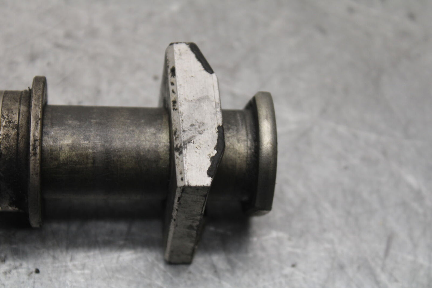 09-12 KAWASAKI NINJA ZX6R ZX600R REAR AXLE BACK WHEEL RIM PIVOT BOLT AXEL BB656