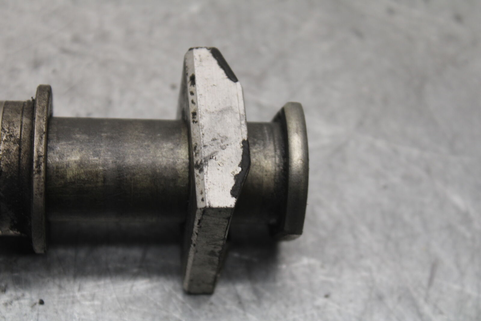 09-12 KAWASAKI NINJA ZX6R ZX600R REAR AXLE BACK WHEEL RIM PIVOT BOLT AXEL BB656