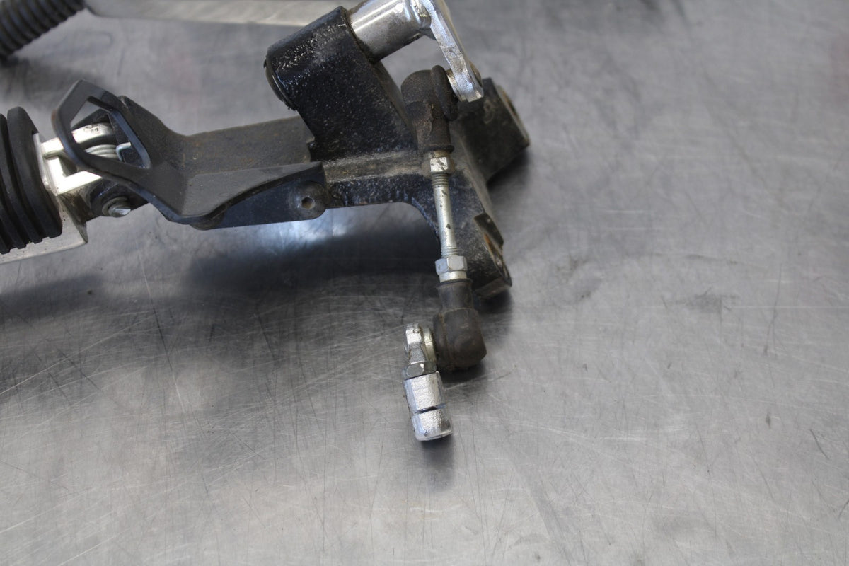 07 SUZUKI BOULEVARD M50 LEFT FRONT FOOT REST PEG STEP SHIFTER BB897