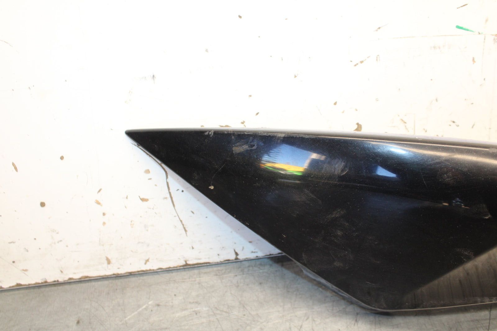 07-09 YAMAHA FZ6 RIGHT REAR BACK TAIL FAIRING COWL SHROUD BB713