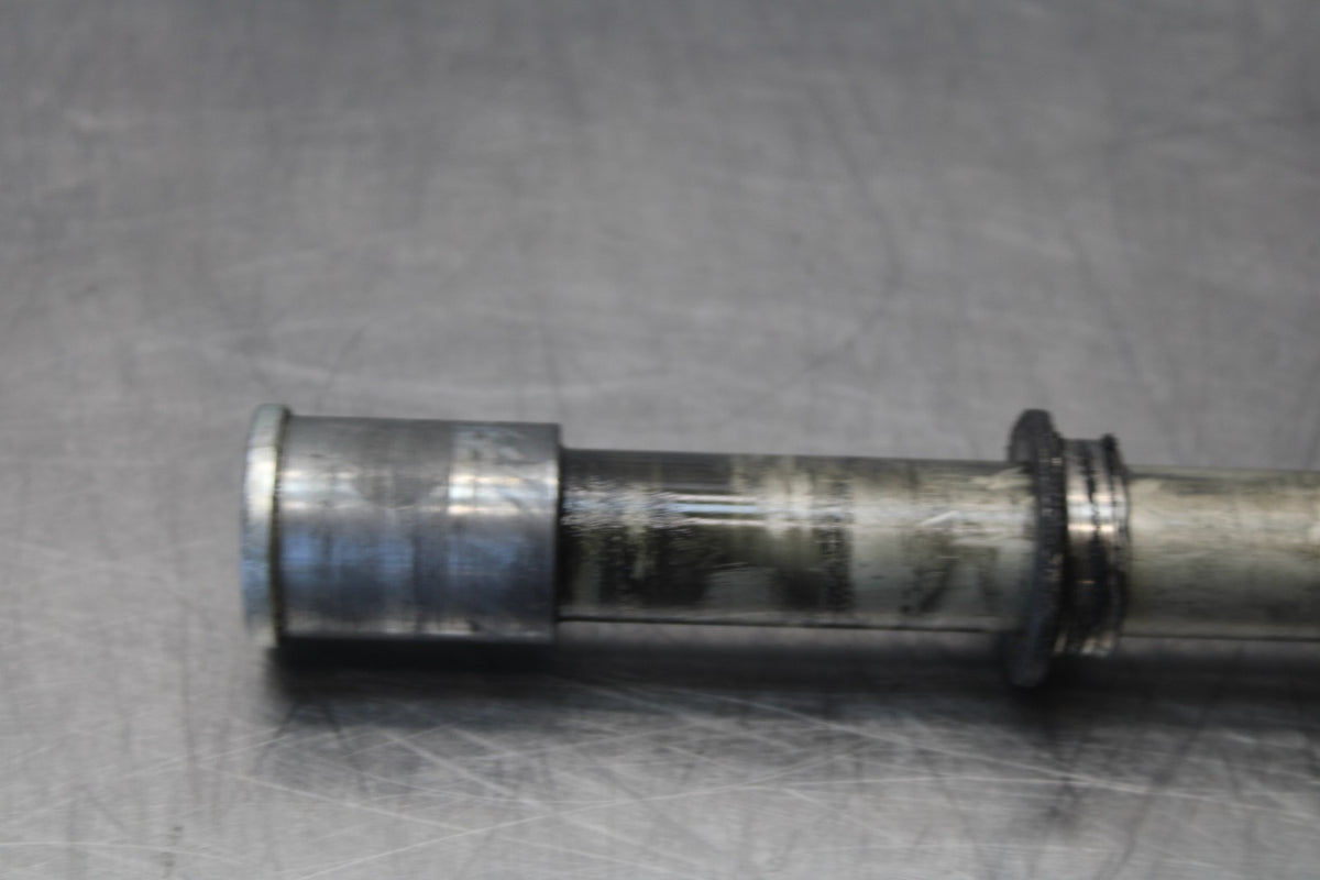 08 KAWASAKI NINJA ZX10R FRONT WHEEL RIM AXLE PIVOT BOLT BB902