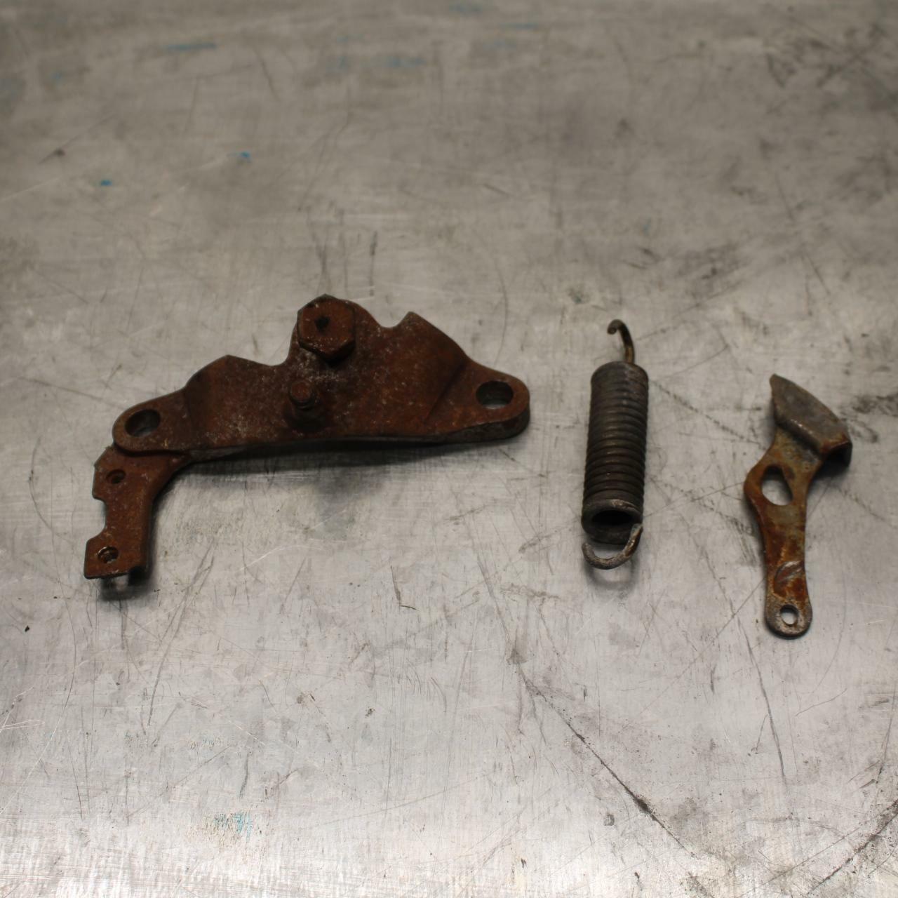 85 YAMAHA RZ500 KICKSTAND SIDE KICK STAND BRACKET SUPPORT MOUNT BB27