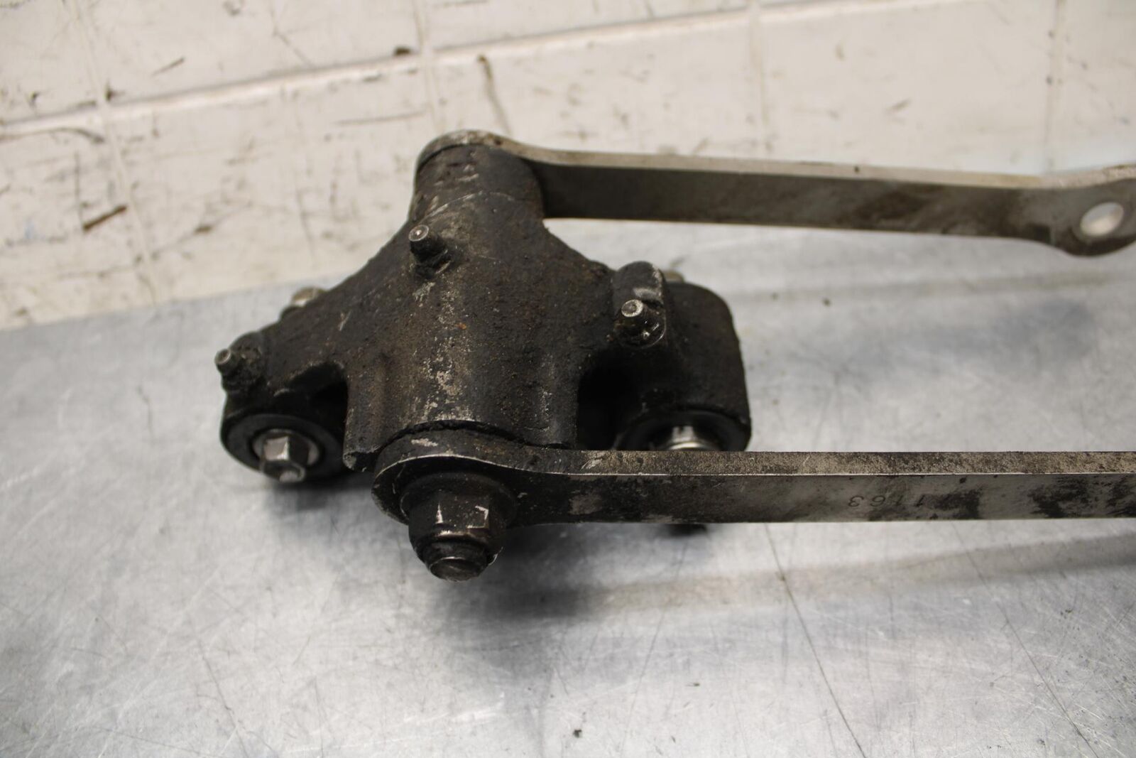 2003 Kawasaki Ninja ZX6RR ZX600K REAR DOGBONE SHOCK LINKAGE LINK BB66