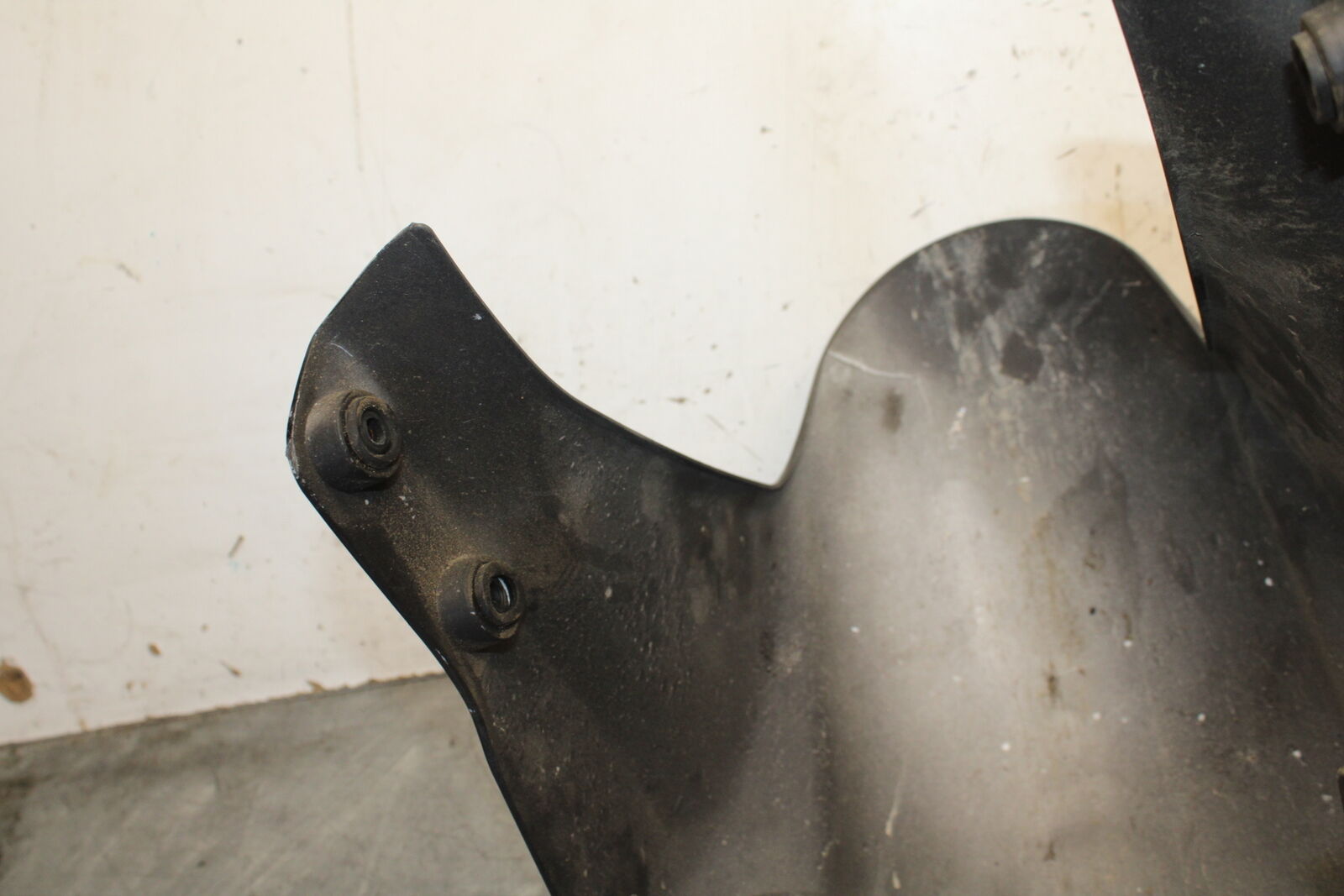 05-06 HONDA CBR600RR FRONT WHEEL FENDER COWL FAIRING  BB689