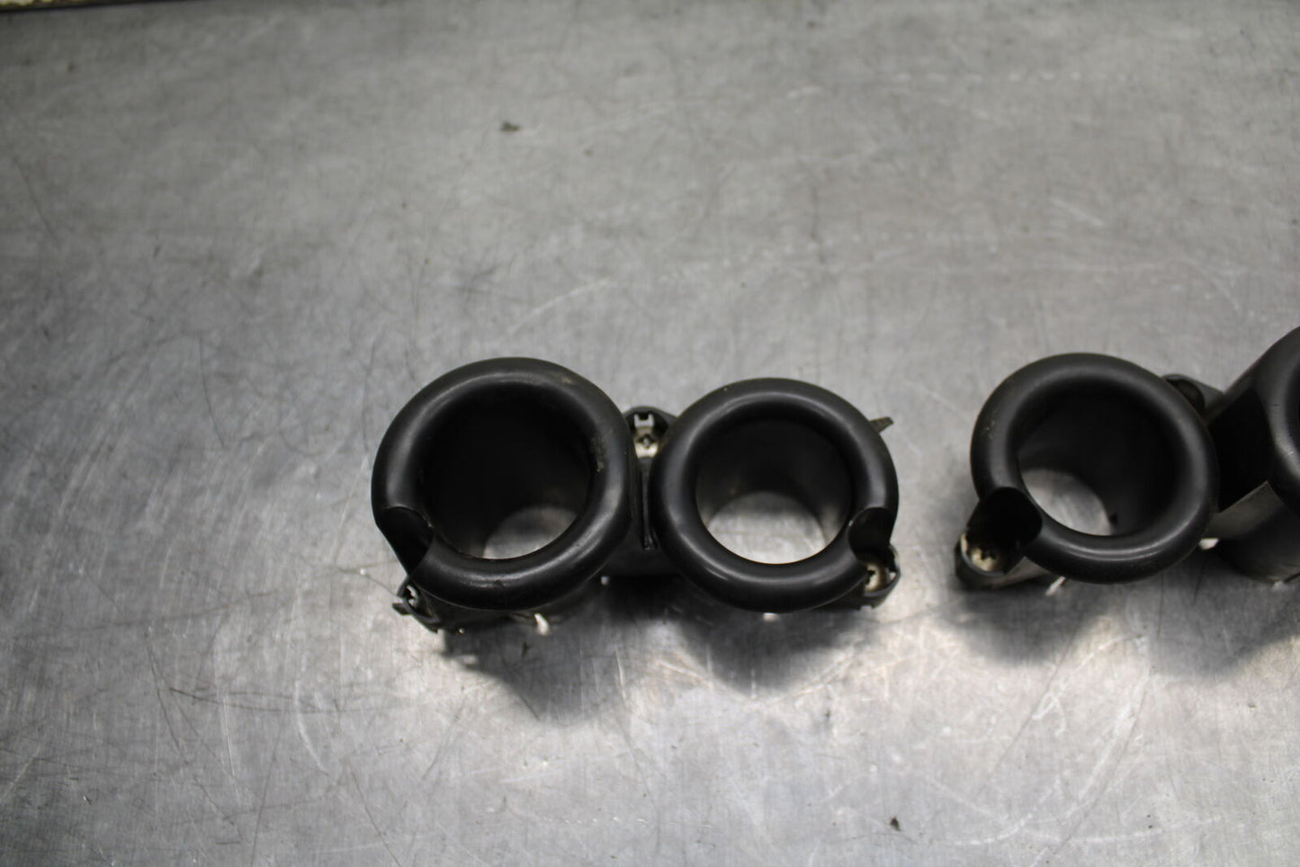 05-06 HONDA CBR600RR AIRBOX INTAKE VELOCITY STACKS BB739