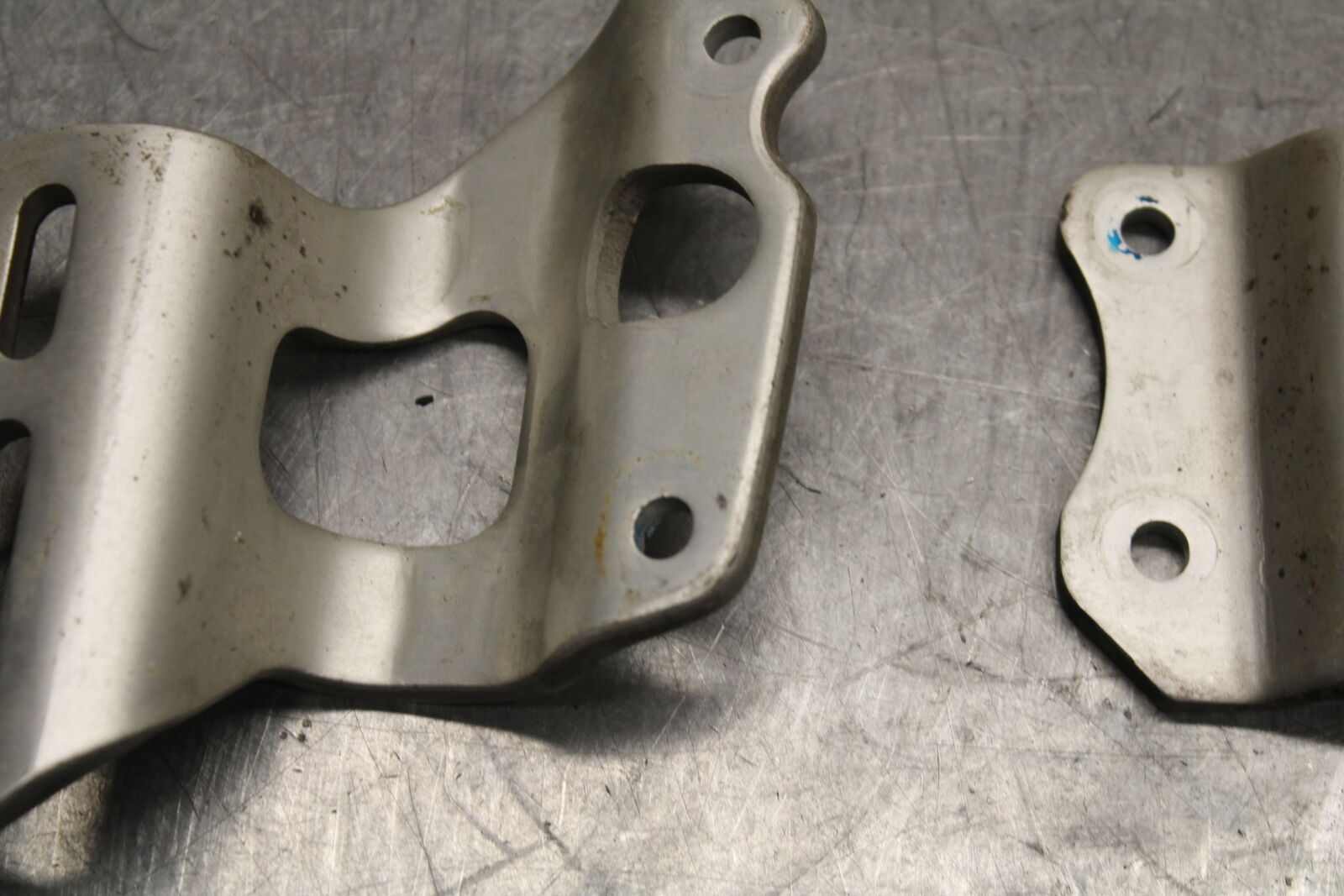 08-09 YAMAHA YZF R6S REARSET REAR SET HEEL GUARD COVER SET BB115