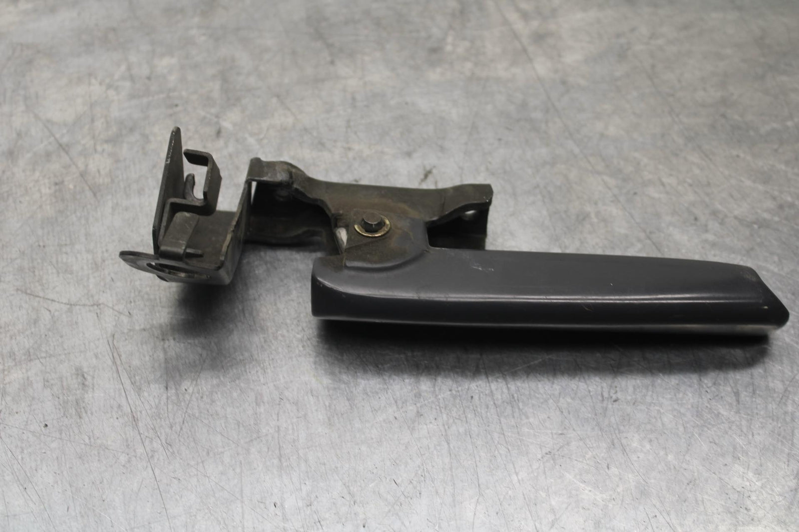 2001 Honda ST1100 LEFT PASSENGER REAR SEAT GRAB BAR HANDLE BB89