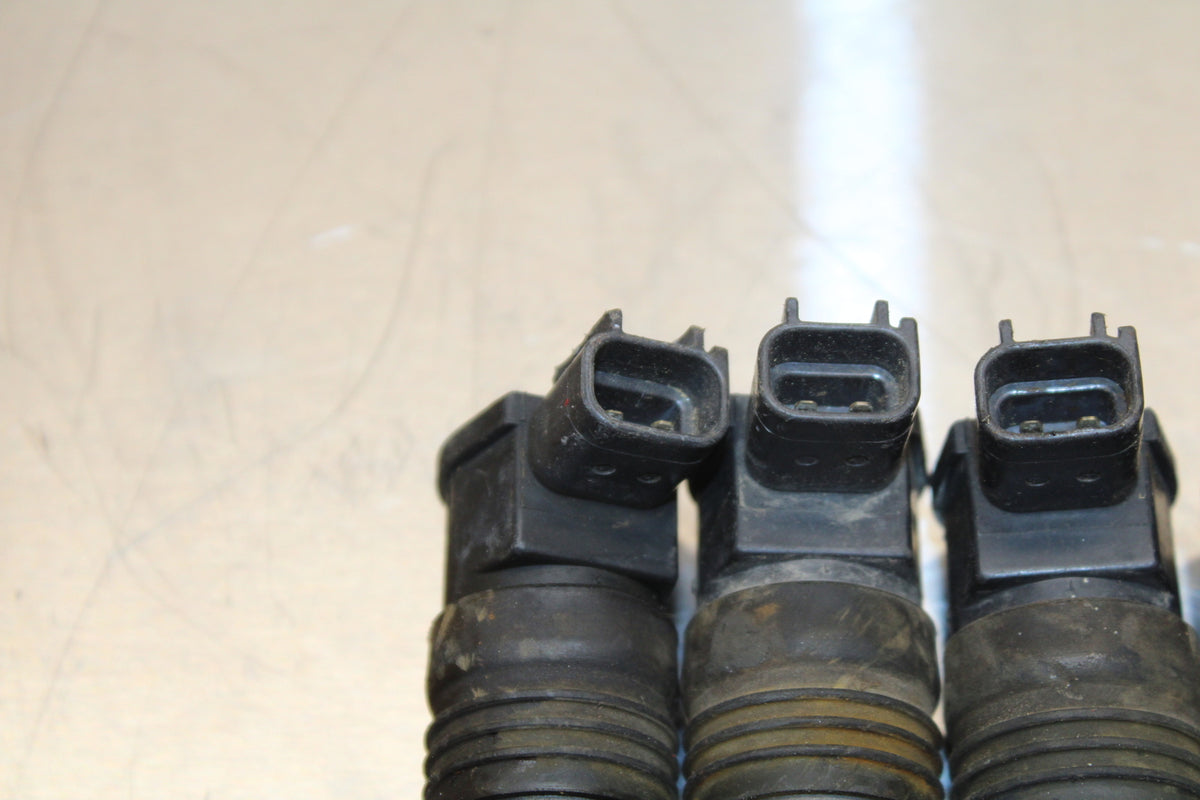 02-03 HONDA CBR900RR 954 IGNITION COILS COIL SPARK PLUG CAPS BB497