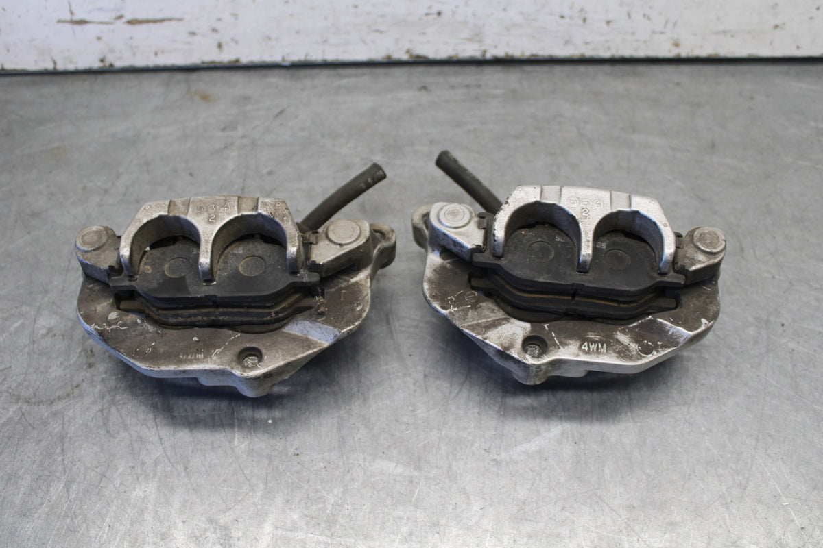 05-06 YAMAHA ROYAL STAR RIGHT LEFT FRONT BRAKE CALIPER SET PAIR CALIPERS BB697