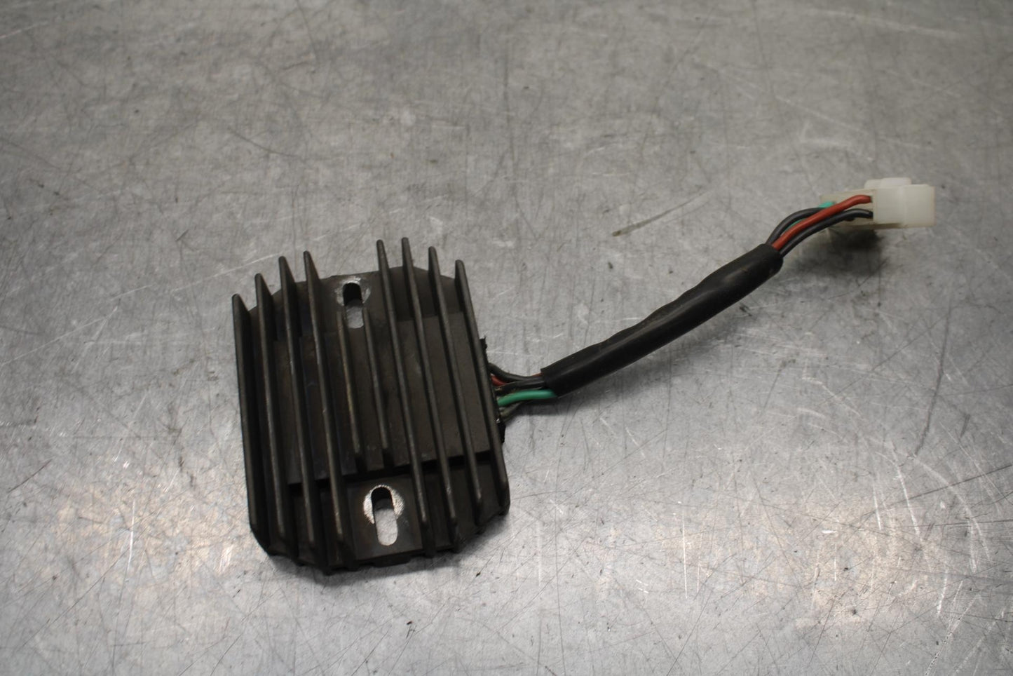 01-03 SUZUKI GSXR600 RECTIFIER VOLTAGE REGULATOR 32800-33E21 32800-47H00 BB633