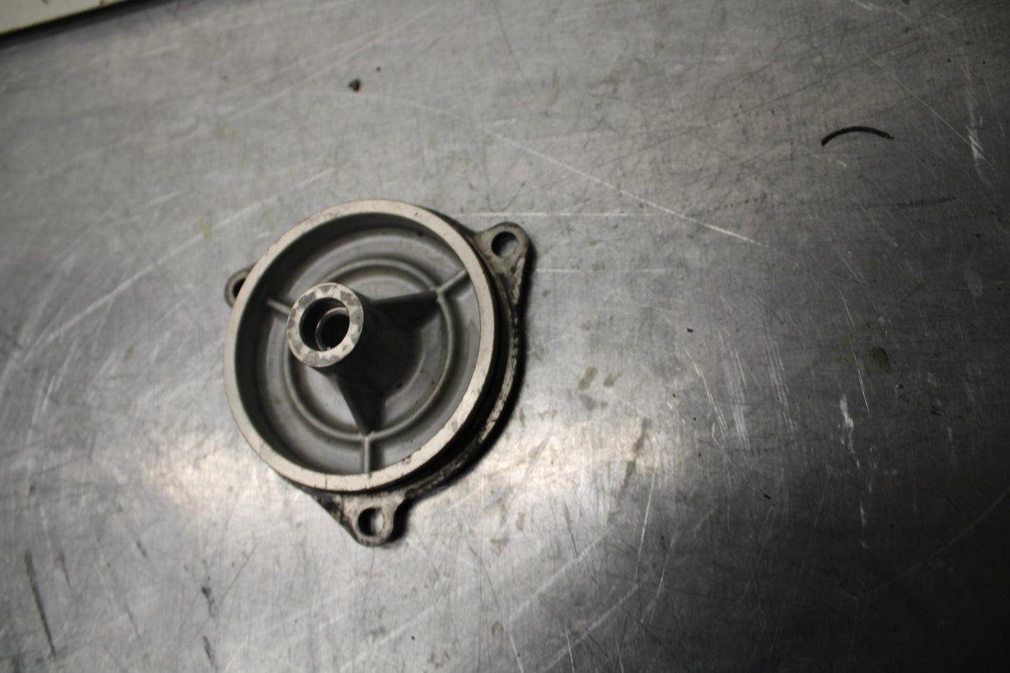 08-10 SUZUKI GSXR 600  ENGINE MOTOR IDLER IDLING GEAR COVER CAP BB92