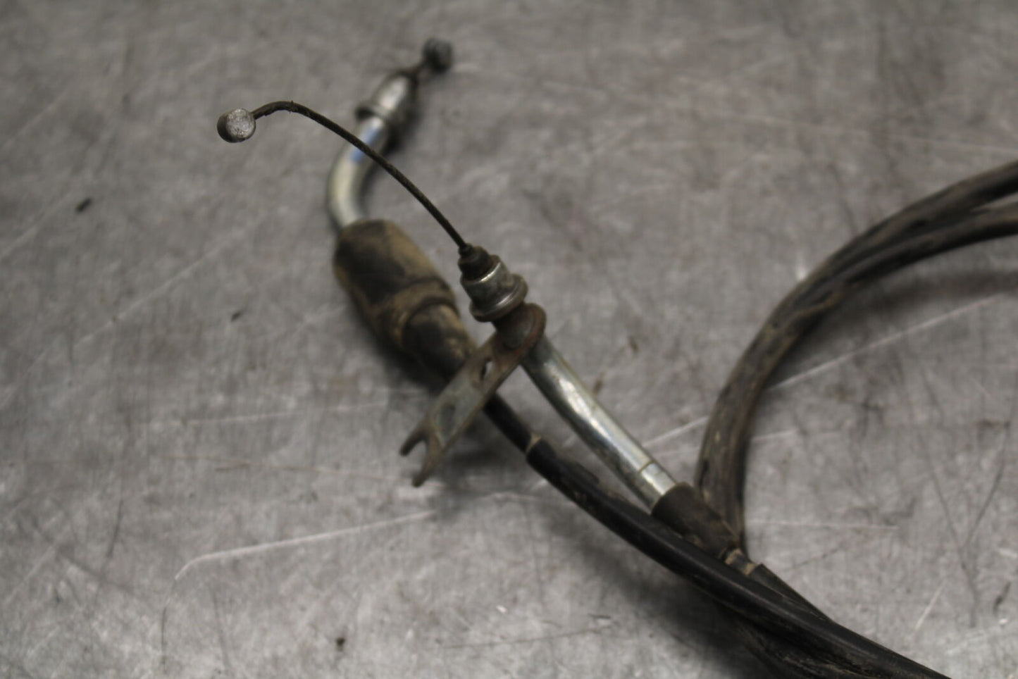 08-10 SUZUKI GSXR 600 THROTTLE CABLES LINES  BB721