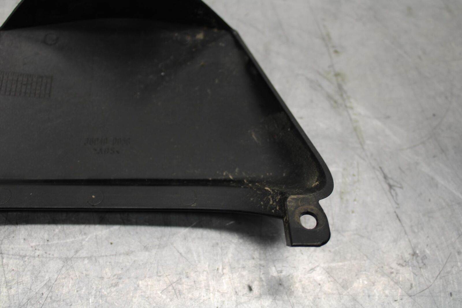 2012 Kawasaki Ninja ZX14R ZX1400E CENTER REAR BACK TAIL FAIRING COVER  BB60