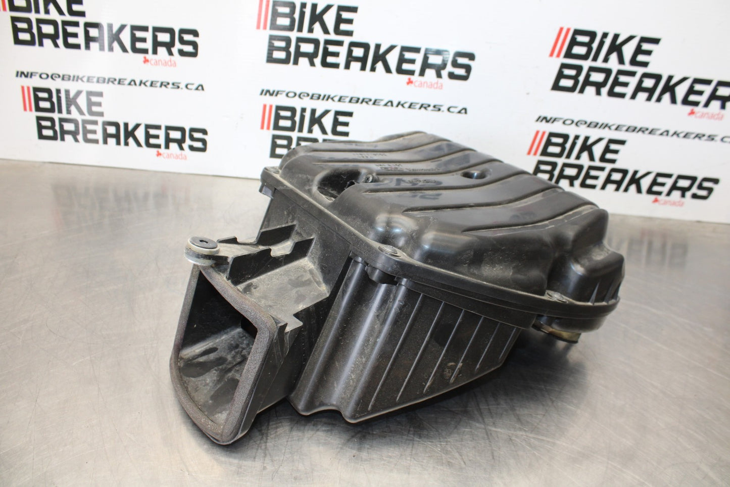 21-23 KAWASAKI NINJA ZX6R AIRBOX AIR INTAKE FILTER BOX BB179