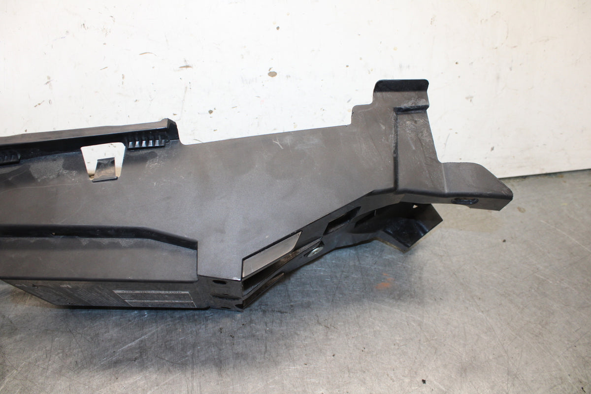16-21 YAMAHA XSR900 REAR BACK TAIL UNDERTAIL BATTERY TRAY PLASTIC BB664