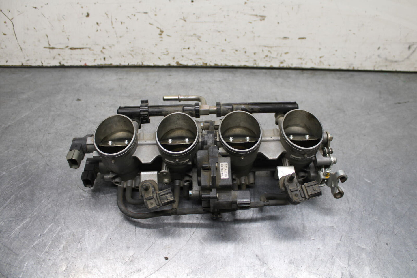 12-13 KAWASAKI Z1000 MAIN FUEL INJECTORS / THROTTLE BODIES BB743