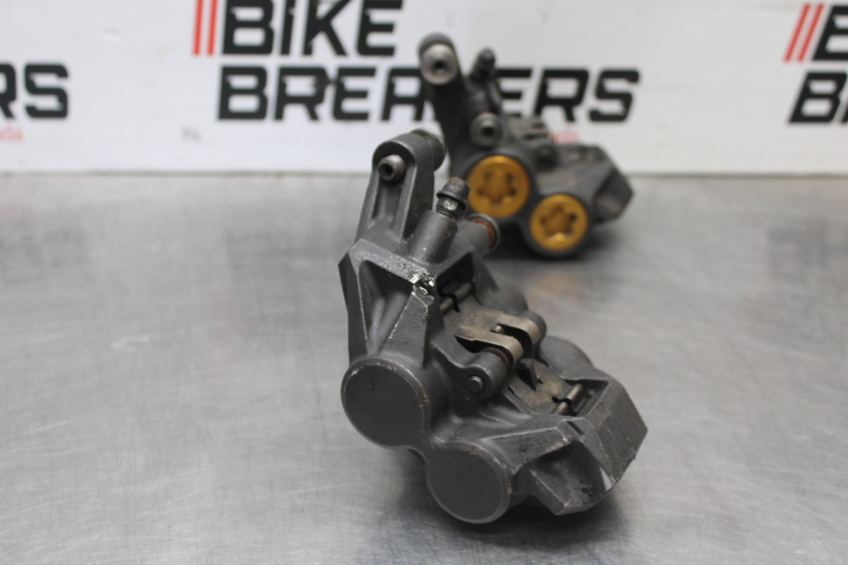 03 YAMAHA YZF R1 RIGHT LEFT FRONT BRAKE CALIPER SET PAIR CALIPERS BB895