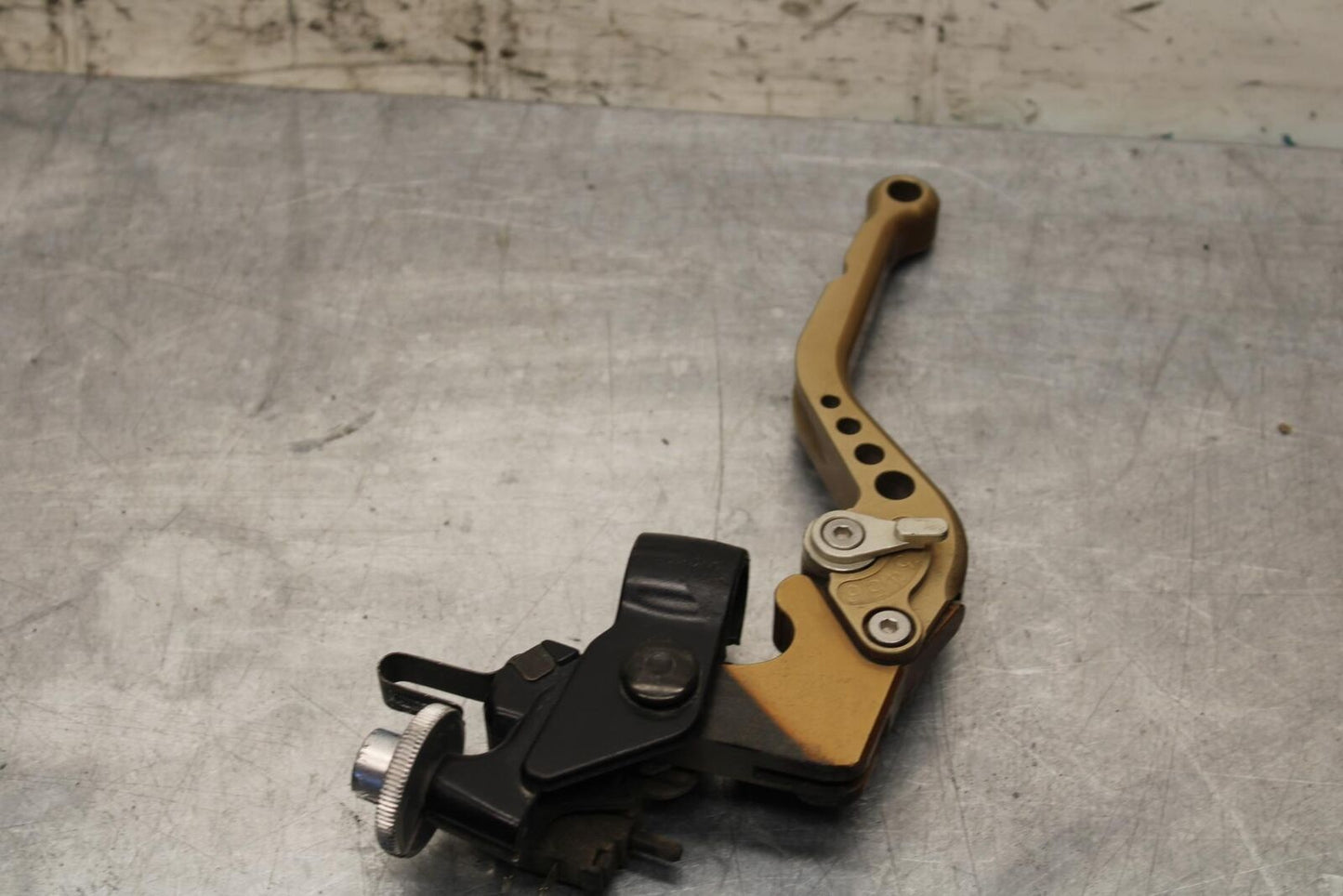 2006 Yamaha YZF R6 CLUTCH PERCH MOUNT WITH LEVER  BB560