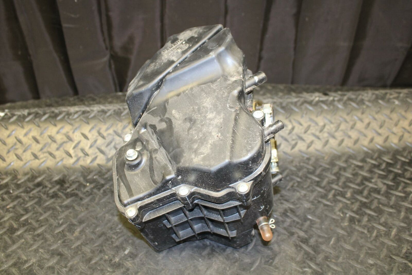 19 YAMAHA YZF R3 AIRBOX AIR INTAKE FILTER BOX BB177
