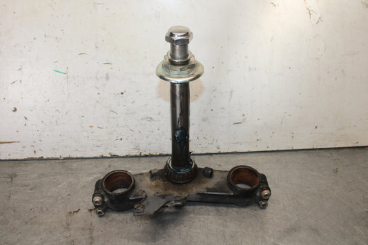 01-06 TRIUMPH TIGER 955I FRONT FORKS CLAMP LOWER TRIPLE TREE STEM BB693
