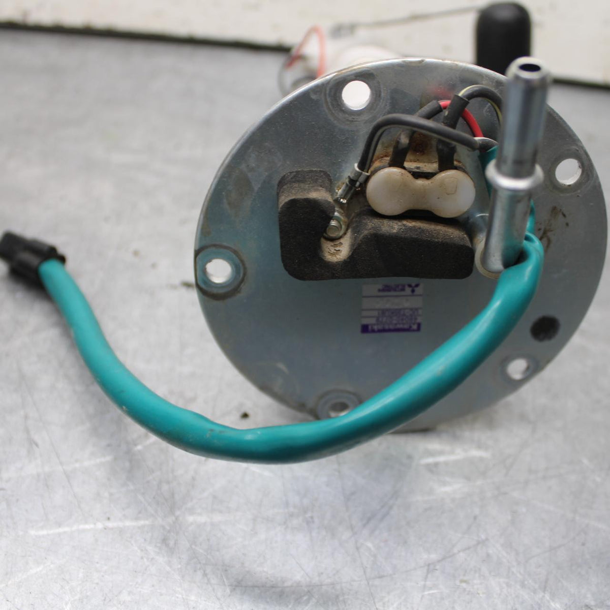 21 KAWASAKI NINJA ZX6R FUEL PUMP GAS PETROL SENDER UNIT 49040-0779 BB647