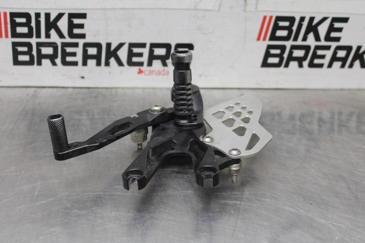 10-11 BMW S1000RR RIGHT REARSET REAR SET DRIVER FOOT PEG REST STOP BB941